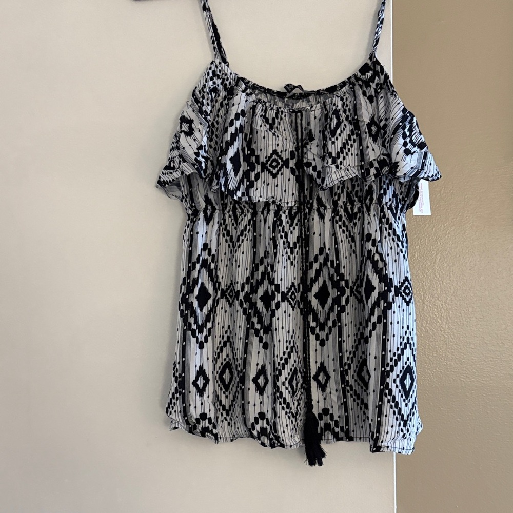 Fashion Nova Black and White Geometric Camisole